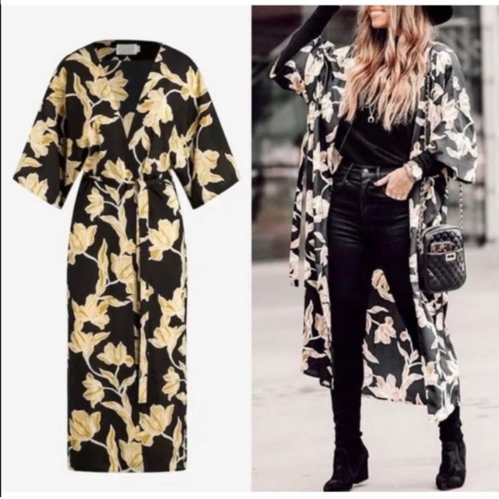 Maison Du Soir Selena Oversized Floral Kimono Bel… - image 1